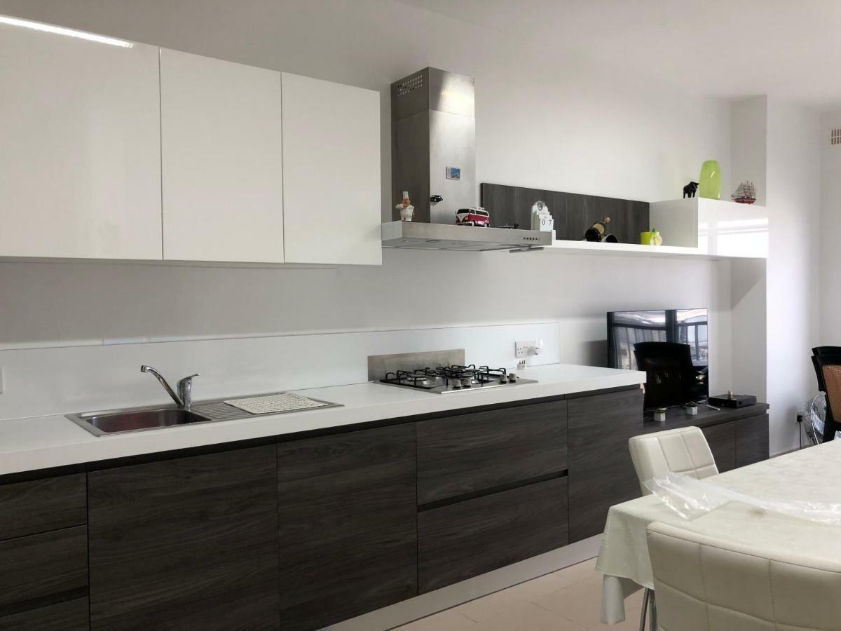 Modern Apartment With Sea View Mellieħa Екстериор снимка